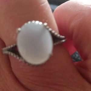 Moon stone ring light